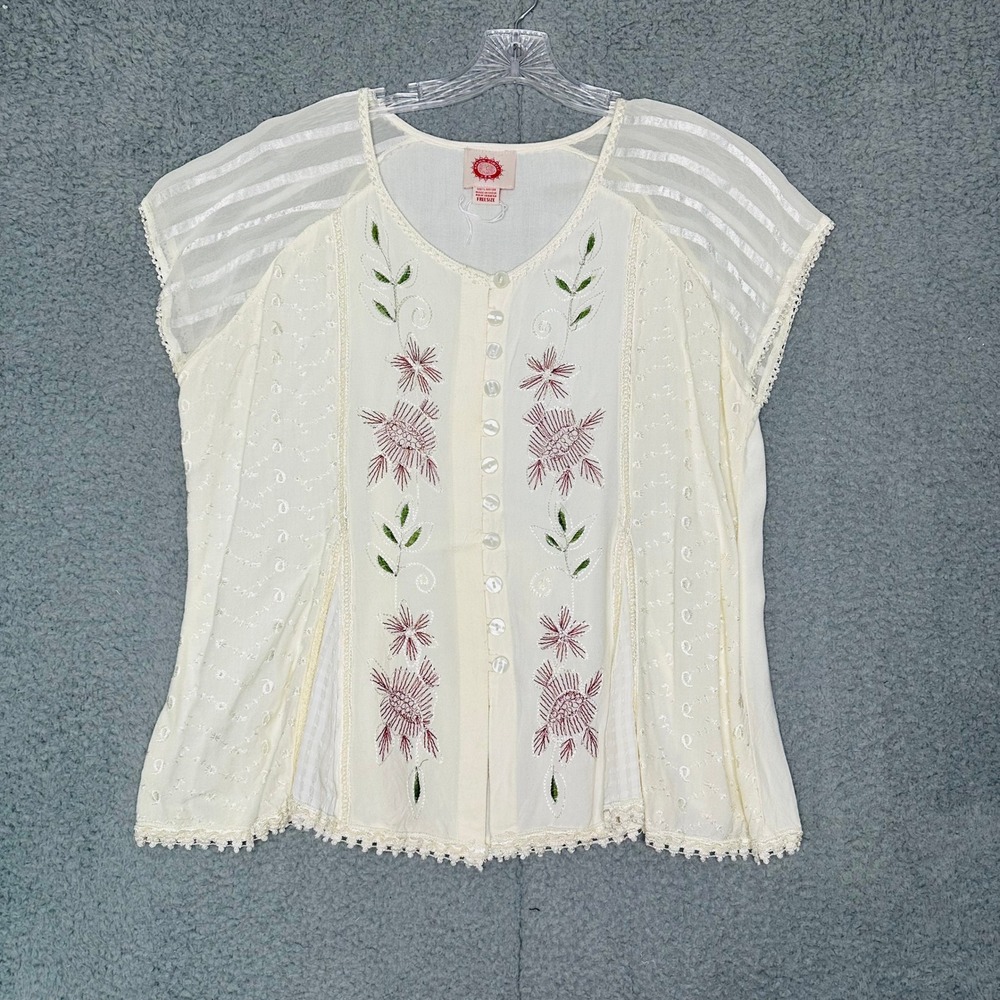 Karma Circle USA Cream Floral Embroidered Rayon Boho Blouse Free Size Button Up